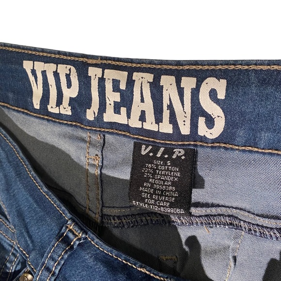 VIP Jeans Stretchy Mid-Rise Straight-Leg Medium Wash.  Size 5.  Inseam 29” - Picture 3 of 4